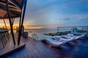 draco hotel and suites