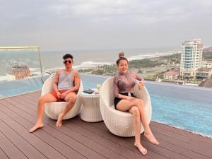 draco hotel and suites