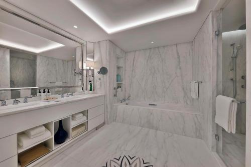 waldorf astoria doha lusail