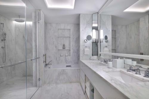 waldorf astoria doha lusail