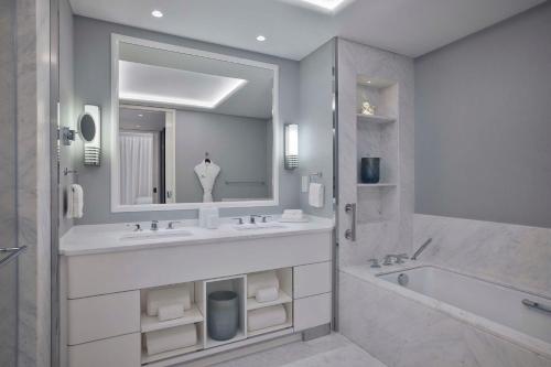 waldorf astoria doha lusail