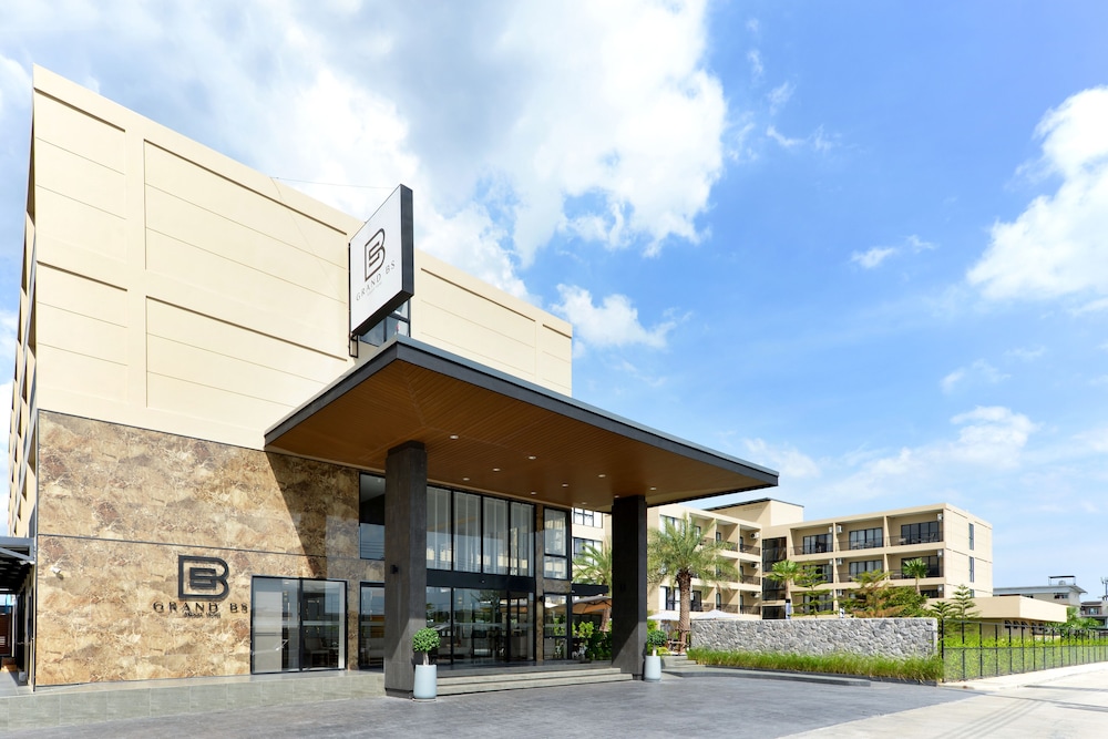 grand bs airport hotel suvarnabhumi