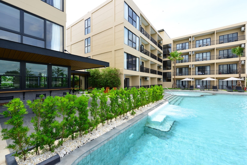 grand bs airport hotel suvarnabhumi