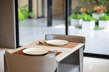 grand bs airport hotel suvarnabhumi