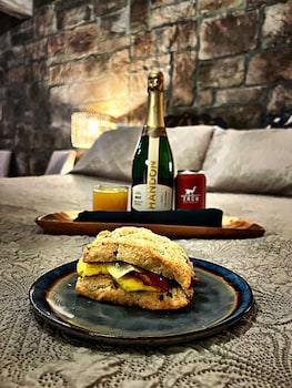 The Inn At Zaca Creek,,3.5 star