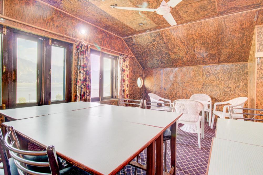 pop foreshore resort