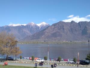 pop foreshore resort