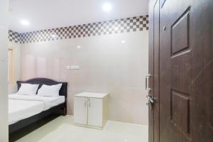 hotel o aroma classic near nampally railway station