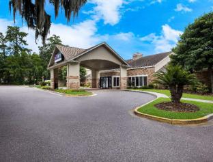 clarion inn and suites savannah midtown