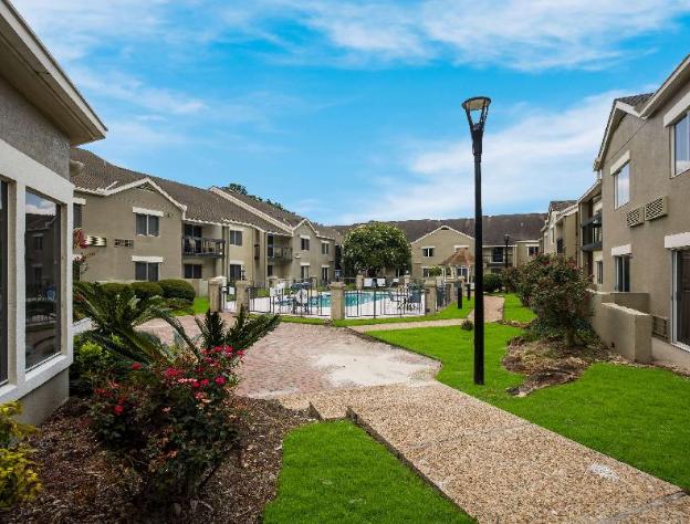 clarion inn and suites savannah midtown