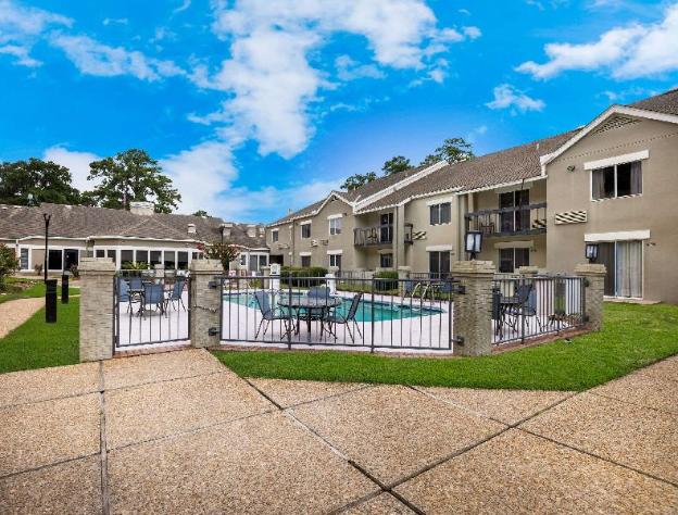 clarion inn and suites savannah midtown