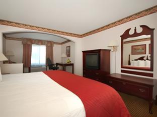 clarion inn and suites savannah midtown