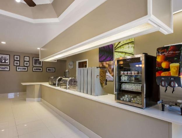 clarion inn and suites savannah midtown