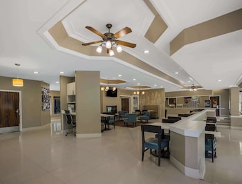 clarion inn and suites savannah midtown