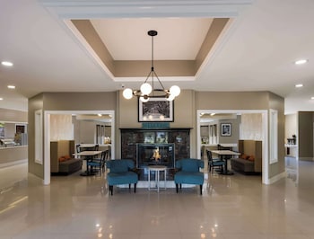 clarion inn and suites savannah midtown