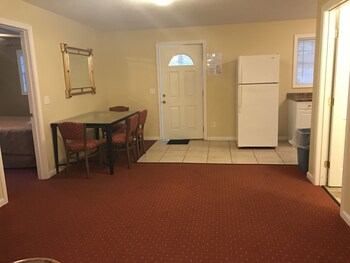 exit 5 motel and cottages
