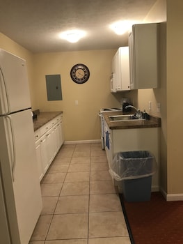 Exit 5 Motel & Cottages,Old Orchard Beach>>Biddeford,2 star