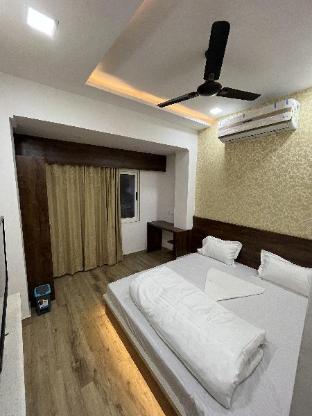 surya villa by the lake