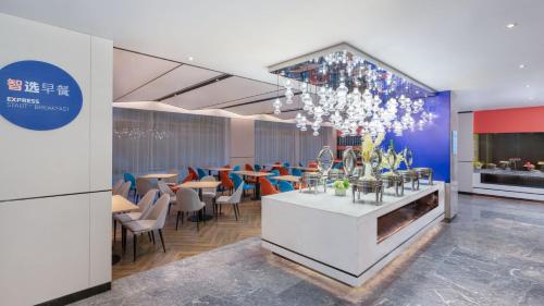 holiday inn express cangzhou high tech zone an ihg hotel