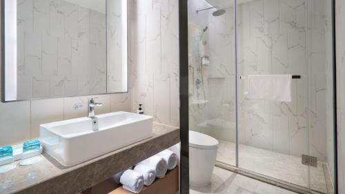 holiday inn express cangzhou high tech zone an ihg hotel
