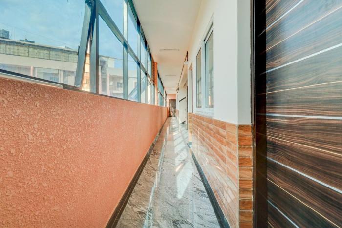 hotel o elite lifestyle red rose near 7d voyage