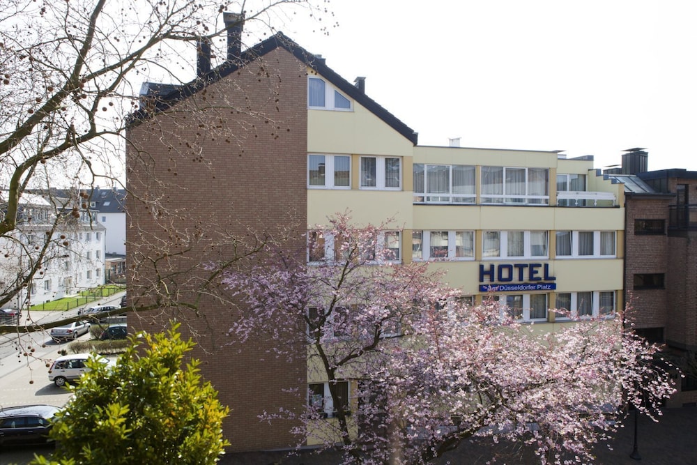 hotel am dusseldorfer platz