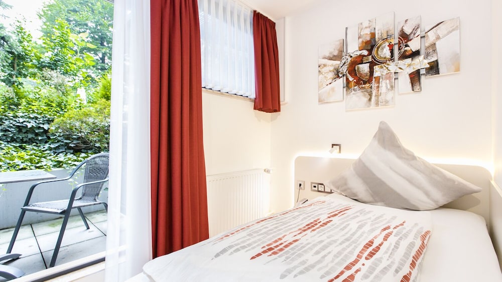 hotel am dusseldorfer platz