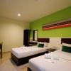 golden roof hotel falim ipoh