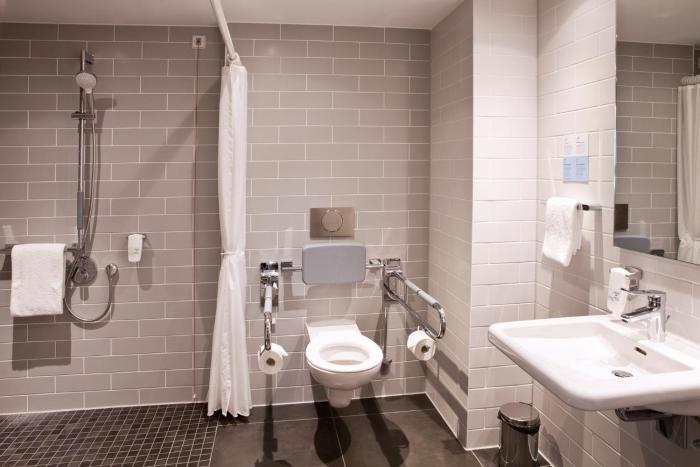 holiday inn express duesseldorf airport
