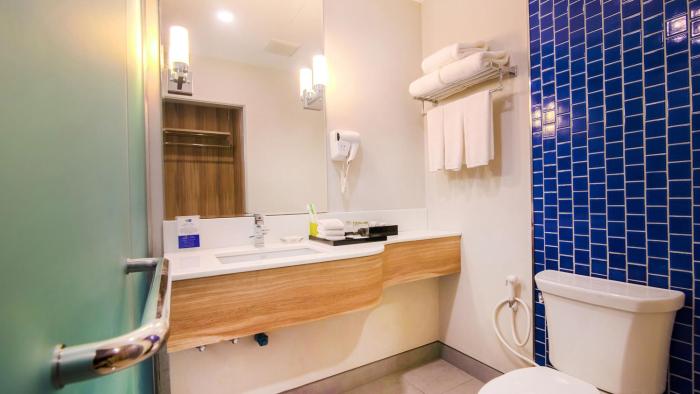 holiday style ao nang beach resort krabi