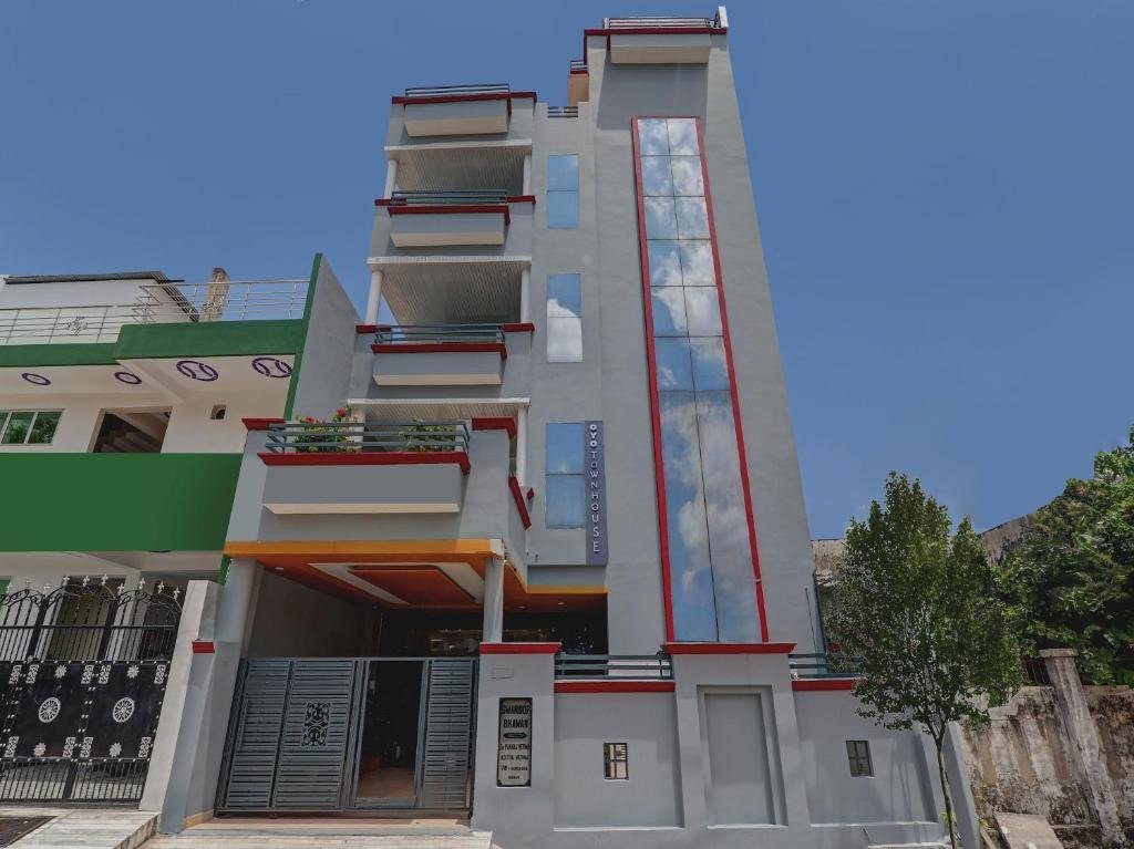 super townhouse swaroop inn