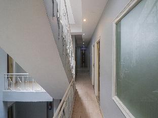 capital o hotel crown inn near appu ghar