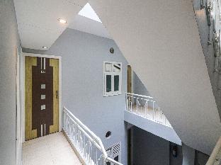 capital o hotel crown inn near appu ghar