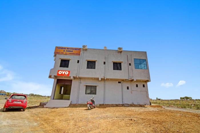 hotel o manjiri restaurant and lodging