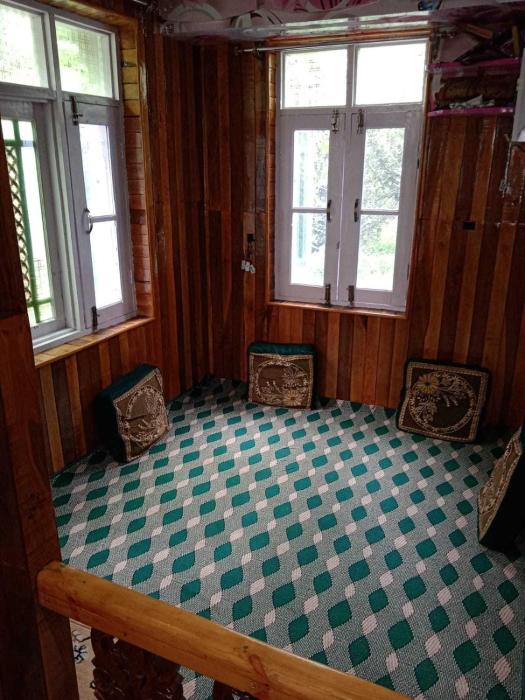 pop tabasum homestay