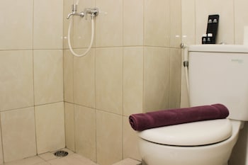 cozy and modern studio apartment at springlake summarecon bekasi