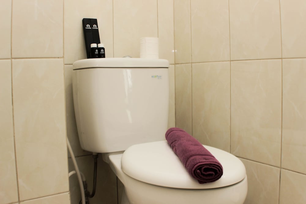cozy and modern studio apartment at springlake summarecon bekasi