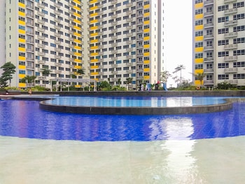 cozy and modern studio apartment at springlake summarecon bekasi