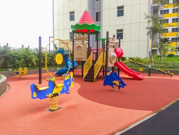 Cozy And Modern Studio Apartment At Springlake Summarecon Bekasi,,0 star
