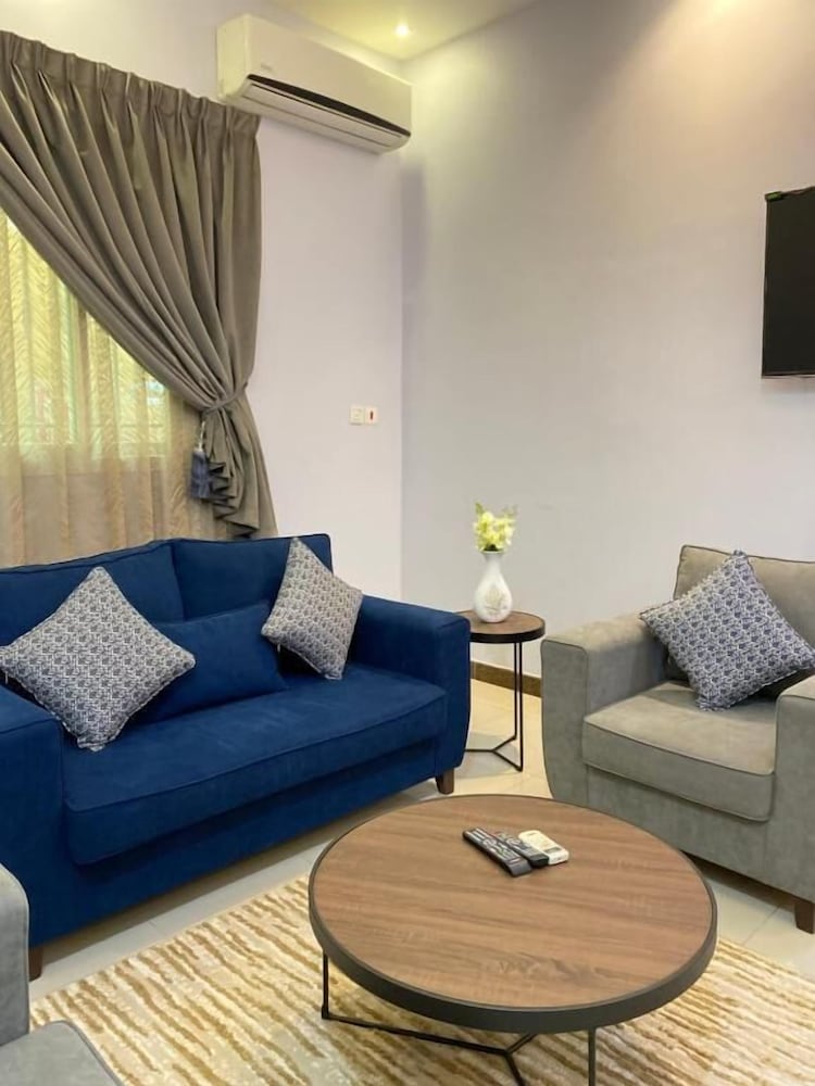 al muteb suites al munsiyah