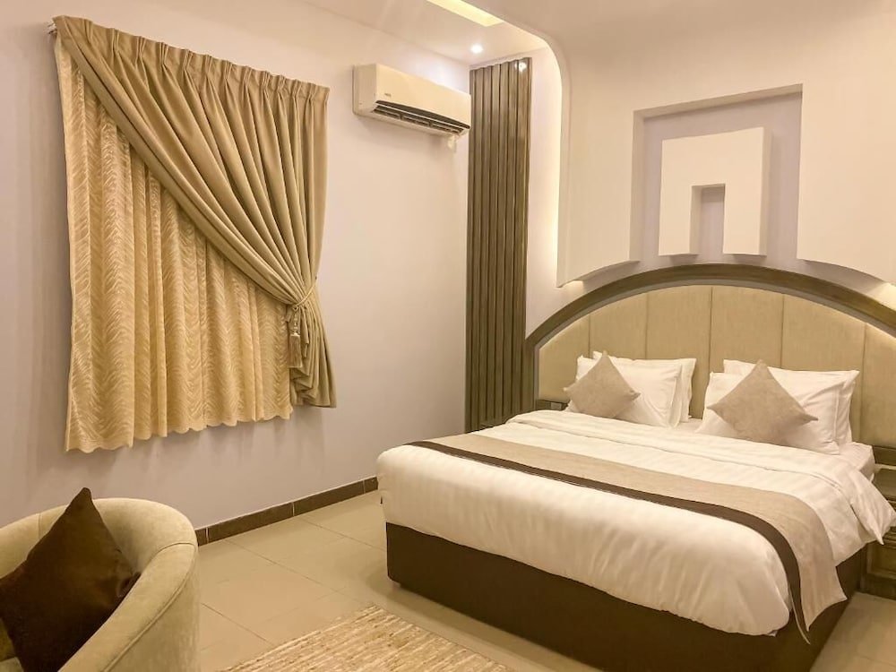 al muteb suites al munsiyah