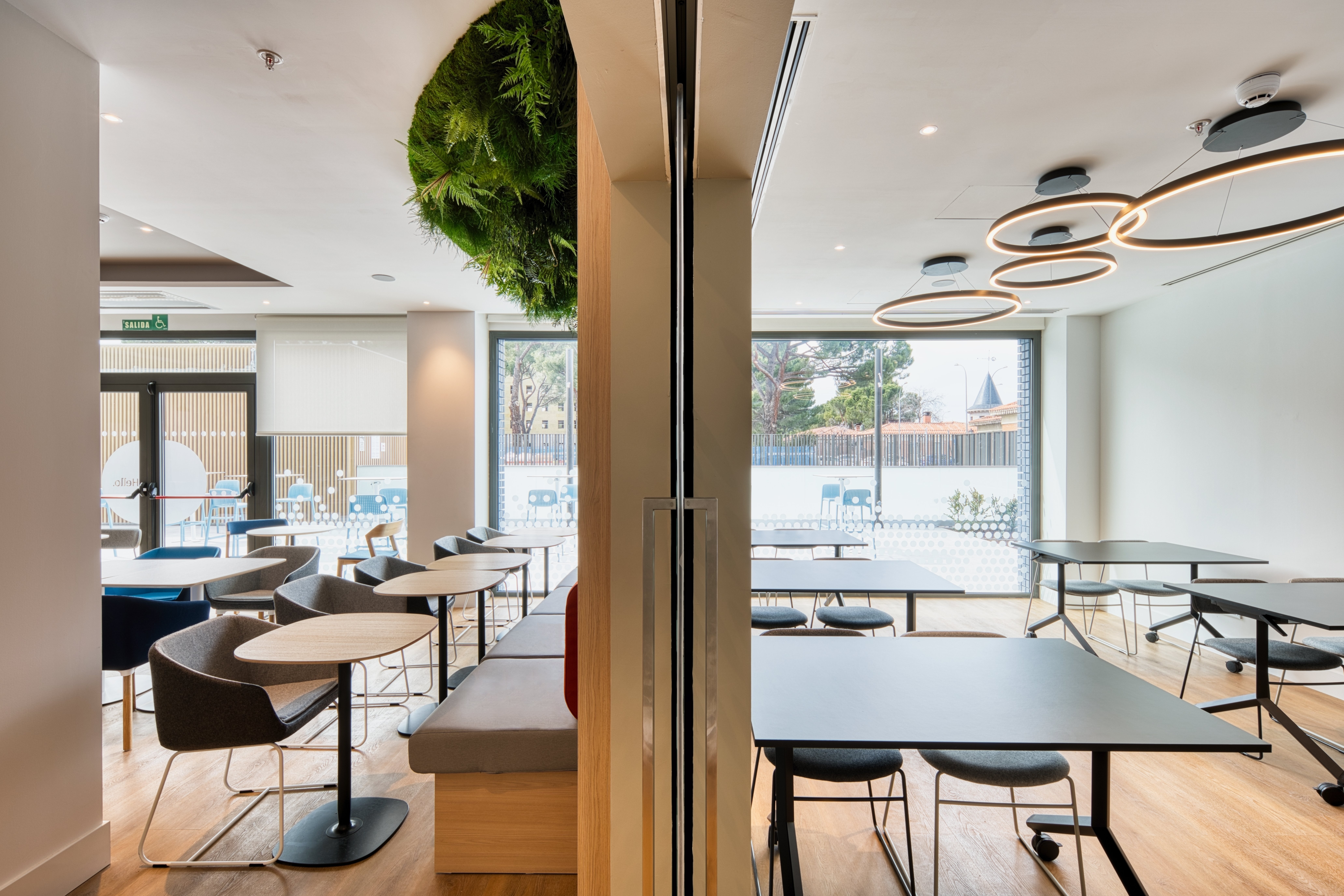 holiday inn express madrid airport an ihg hotel