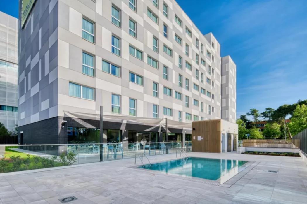 holiday inn express madrid airport an ihg hotel