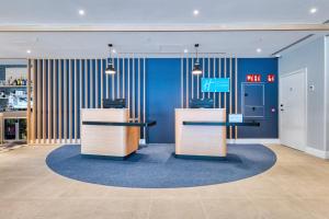 holiday inn express madrid airport an ihg hotel