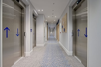 holiday inn express madrid airport an ihg hotel