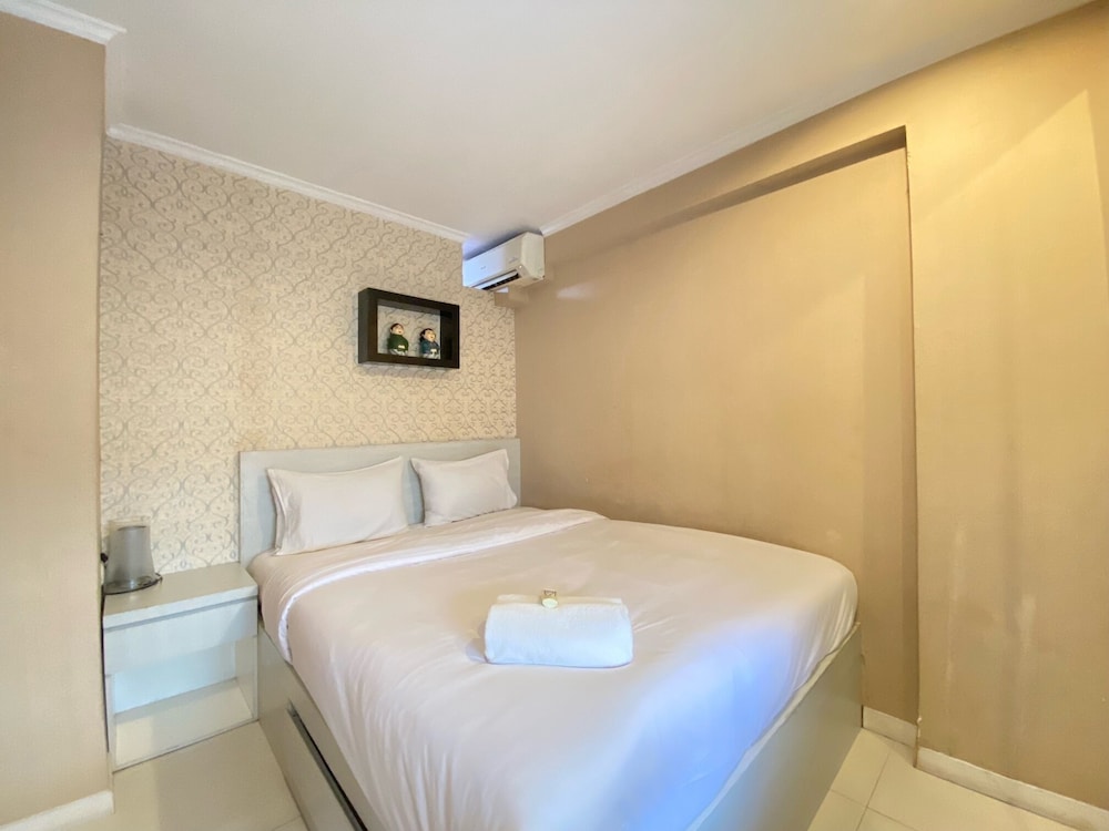cozy 2br apartment at gateway ahmad yani cicadas