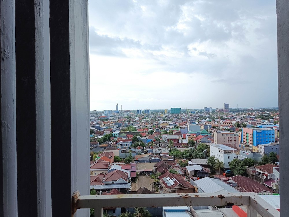 relax studio at vida view makassar apartment