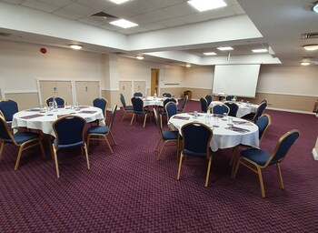 Kegworth Hotel & Conference Centre,Derby>>Castle Donington,3 star
