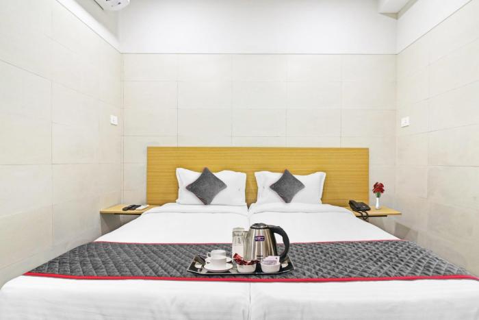 super oyo townhouse 1033 ameerpet