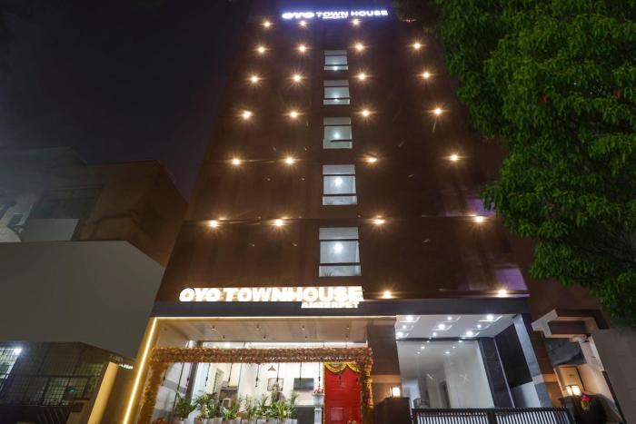 super oyo townhouse 1033 ameerpet